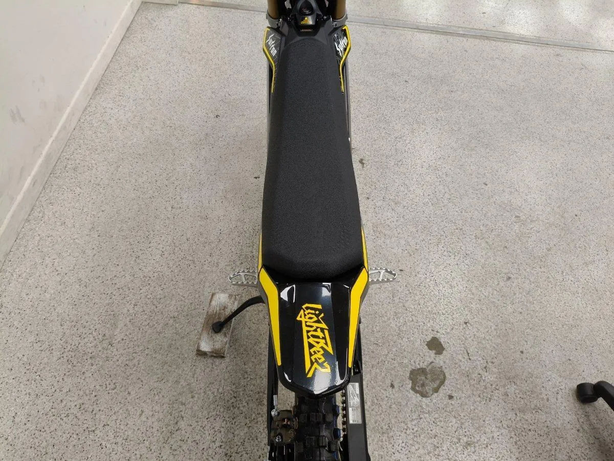 239933 (13)