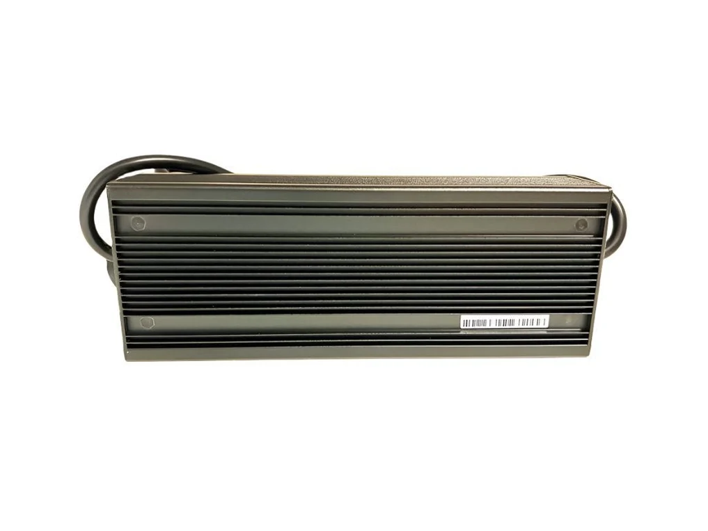 light-bee-s-charger-48v-battery-427636_1018x763